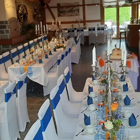 Отель Thuermchen 3*